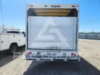 2010 Ford E-450 фото