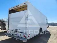 2010 Ford E-450 фото
