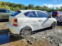 2010 Hyundai Accent фото