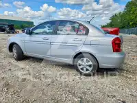 2010 Hyundai Accent фото