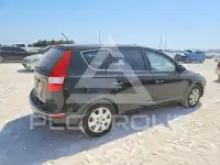 2010 Hyundai Elantra photo
