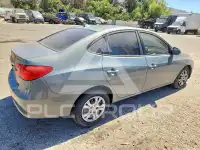 2010 Hyundai Elantra photo