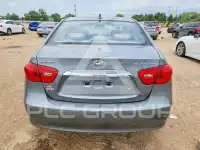 2010 Hyundai Elantra photo