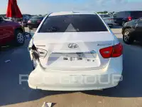 2010 Hyundai Elantra photo