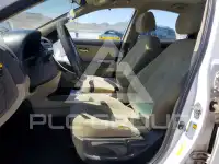 2010 Hyundai Elantra фото