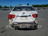 2010 Hyundai Elantra photo