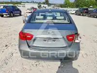 2010 Hyundai Elantra photo