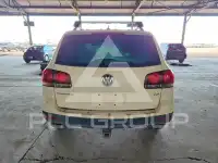 2010 Volkswagen Touareg photo