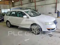 2010 Volkswagen Passat photo