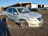 2010 Volkswagen Tiguan фото