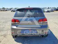 2010 Volkswagen GTI photo