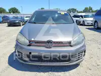 2010 Volkswagen GTI photo