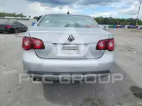 2010 Volkswagen Jetta photo