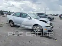 2010 Volkswagen Jetta photo