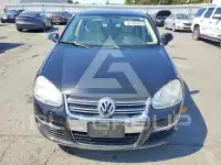 2010 Volkswagen Jetta фото