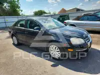 2010 Volkswagen Jetta photo