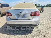 2010 Volkswagen Jetta photo