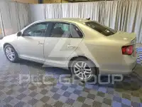 2010 Volkswagen Jetta photo