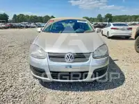 2010 Volkswagen Jetta photo