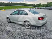 2010 Volkswagen Jetta фото