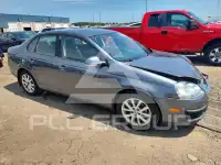 2010 Volkswagen Jetta photo