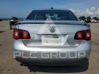 2010 Volkswagen Jetta photo