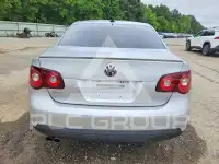 2010 Volkswagen Jetta photo
