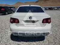 2010 Volkswagen Jetta photo