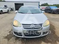 2010 Volkswagen Jetta photo