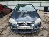 2010 Volkswagen Jetta photo