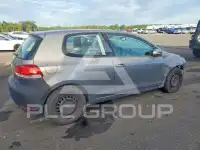 2010 Volkswagen GOLF photo