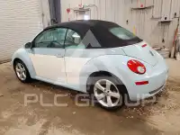 2010 Volkswagen BEETLE фото