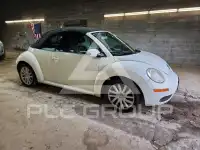 2010 Volkswagen BEETLE фото