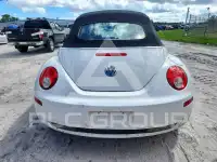 2010 Volkswagen BEETLE фото