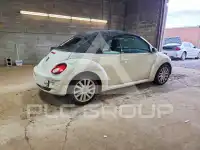 2010 Volkswagen BEETLE фото