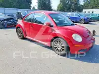 2010 Volkswagen BEETLE photo