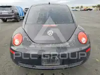 2010 Volkswagen BEETLE фото