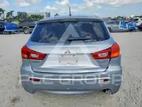 2011 Mitsubishi OUTLANDER photo