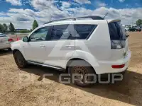 2011 Mitsubishi OUTLANDER фото