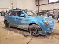 2011 Mitsubishi OUTLANDER photo