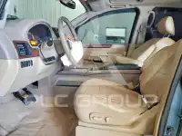 2011 Nissan ARMADA photo