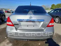 2011 Nissan VERSA фото