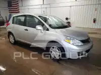 2011 Nissan VERSA photo