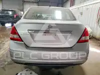 2011 Nissan VERSA фото