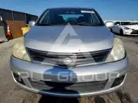 2011 Nissan VERSA фото