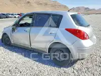 2011 Nissan VERSA photo