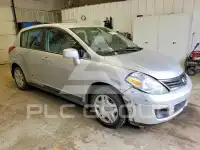 2011 Nissan VERSA photo