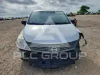 2011 Nissan VERSA фото