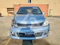 2011 Nissan VERSA photo