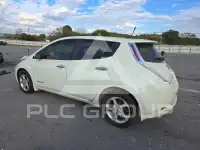 2011 Nissan LEAF photo